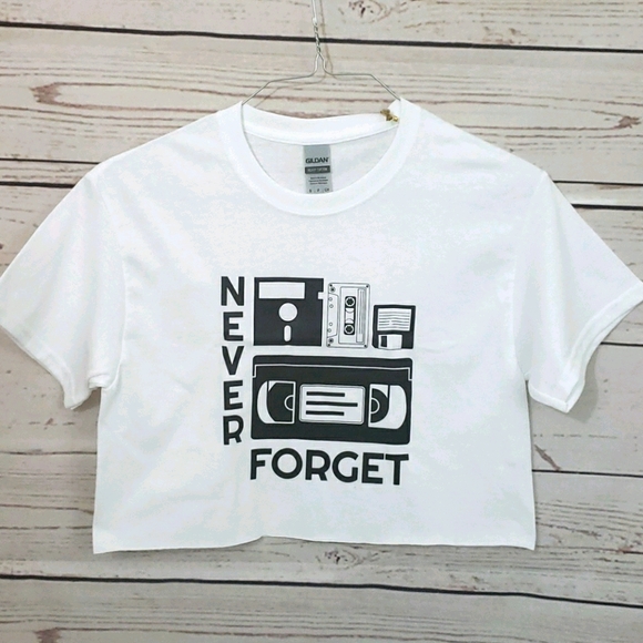 Retro♡Never Forget♡Cropped Tee - Picture 1 of 6